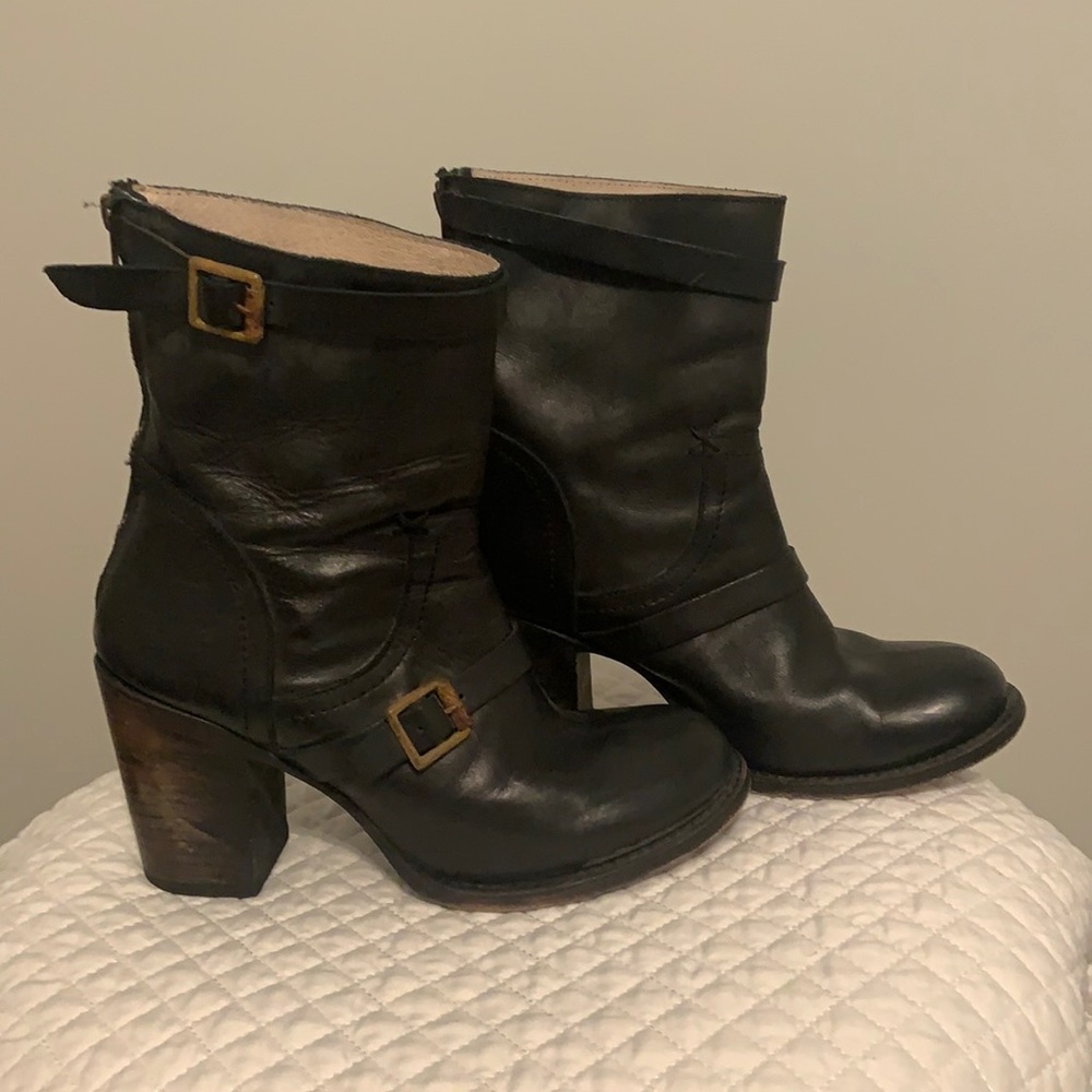 Freebird by Steven “Beta” boots. Size 9, black, practically brand new.